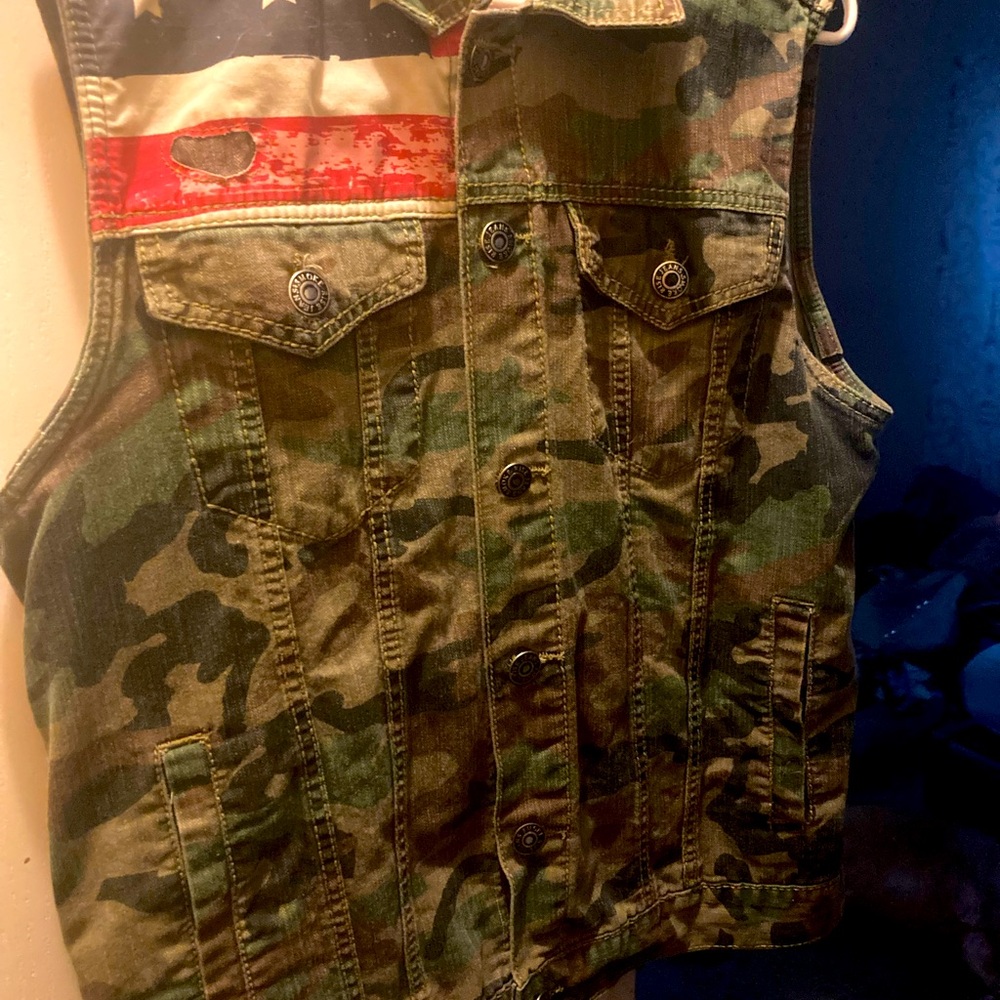 Smoke Rise Camo Vest American Flag Sleeveless Jacket - Size Medium